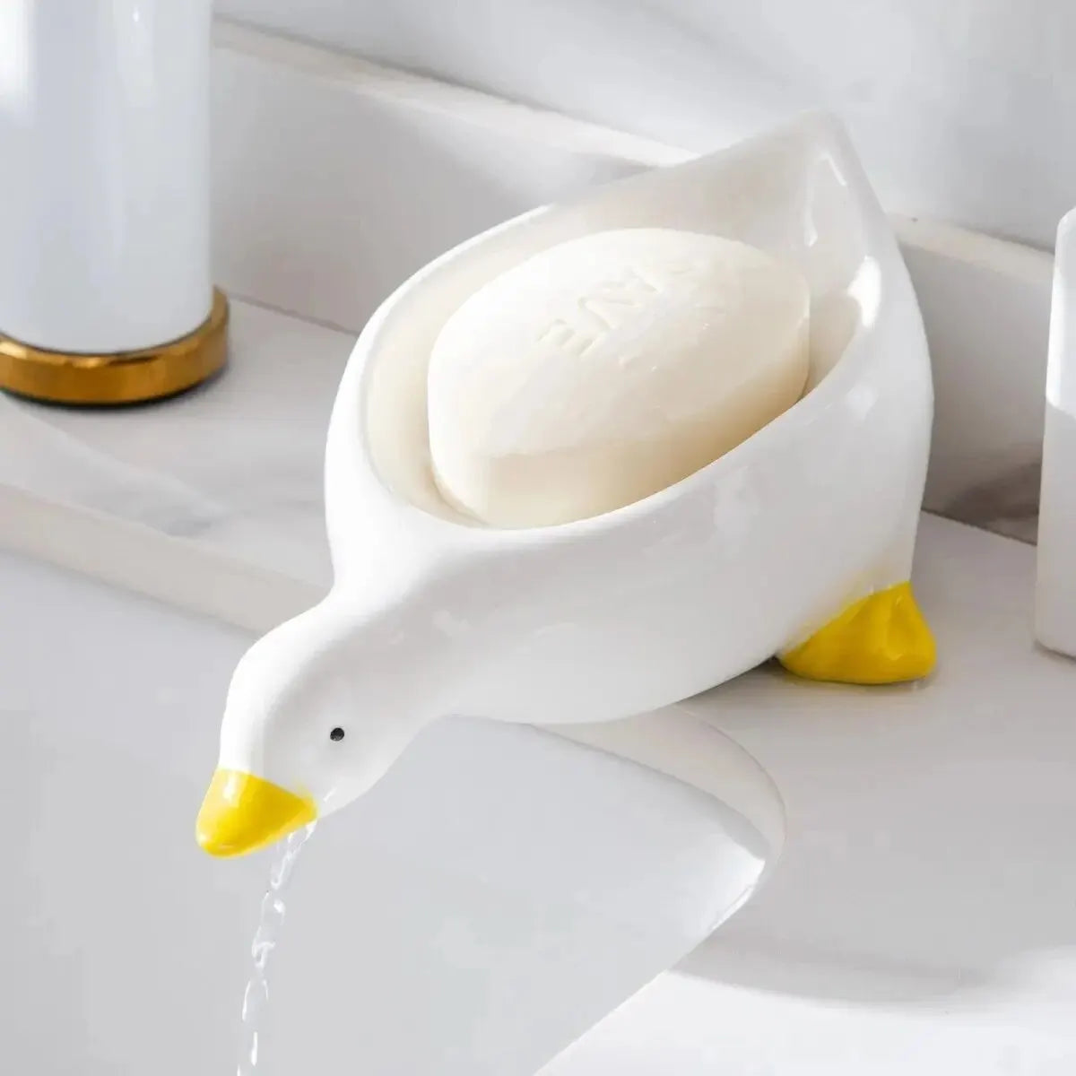 Duck-Shaped Creative Rack